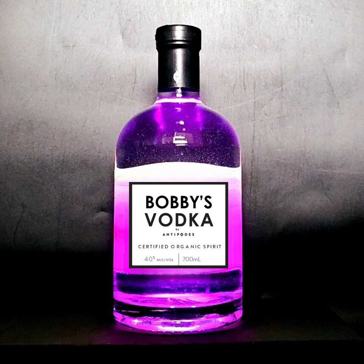 Personalised Antipodes Organic Vodka 40% 700ml