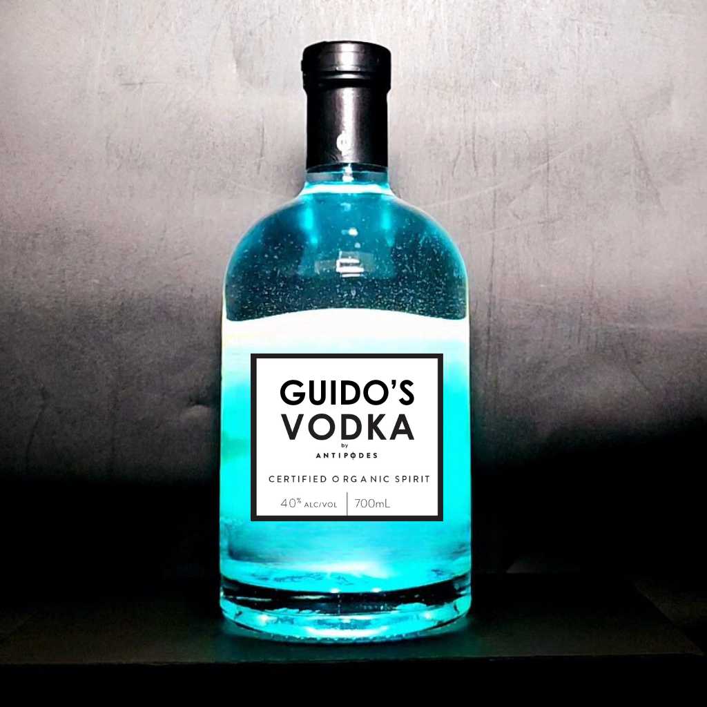 Personalised Antipodes Organic Vodka 40% 700ml