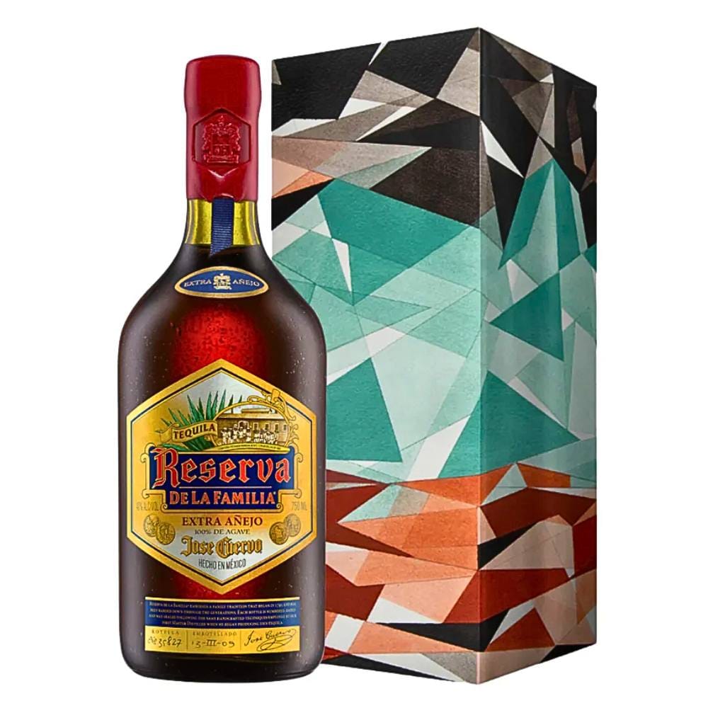 Jose Cuervo Reserva De La Familia Extra Anejo + WGB 38% 700ml