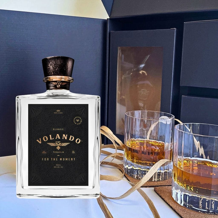 Volando Blanco and Glass Set Gift Box 40% 750ml